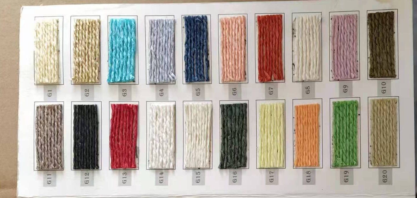 Straw braid colour swatch card with numbered colour references